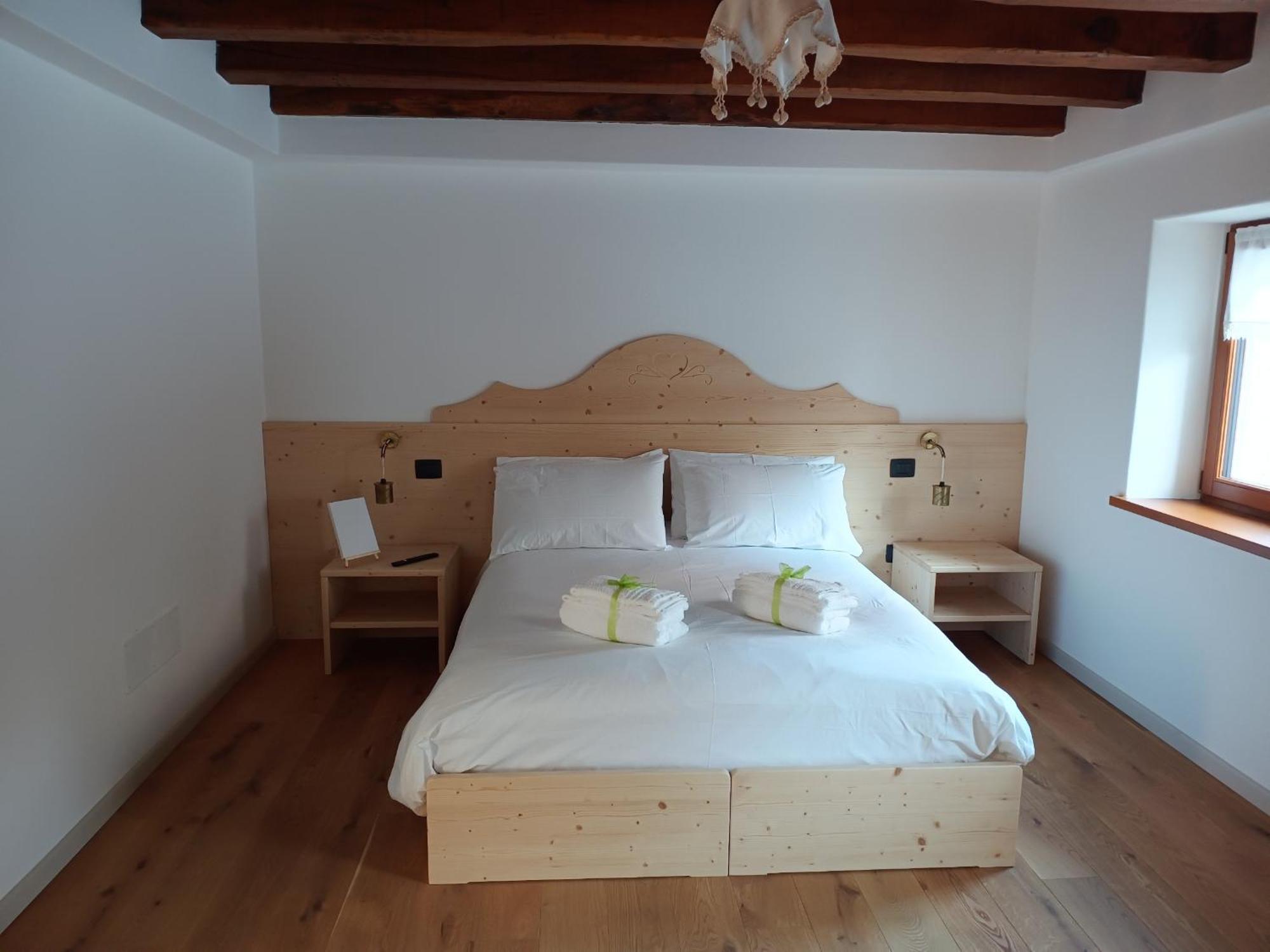 La Farie Bed & Breakfast Mediis Екстериор снимка