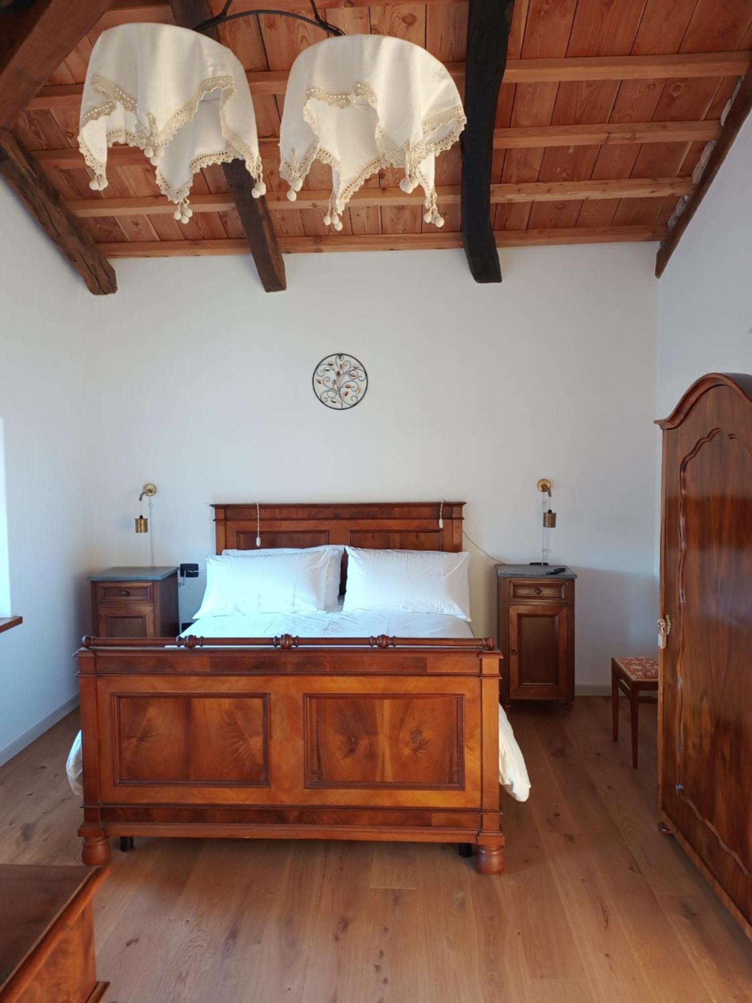 La Farie Bed & Breakfast Mediis Екстериор снимка