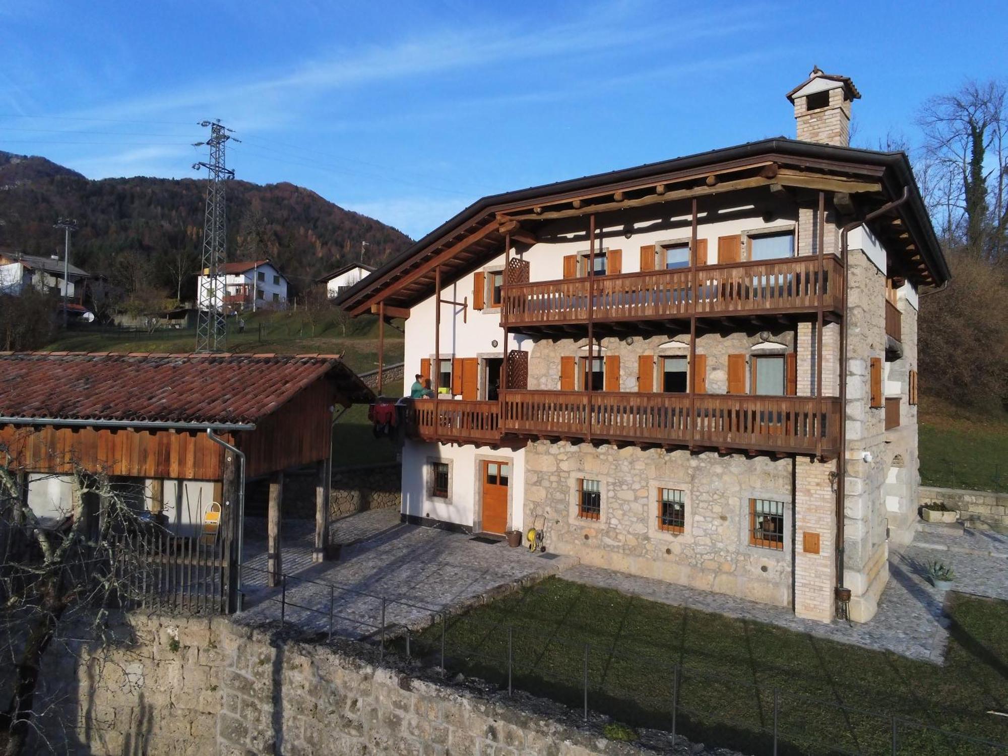La Farie Bed & Breakfast Mediis Екстериор снимка